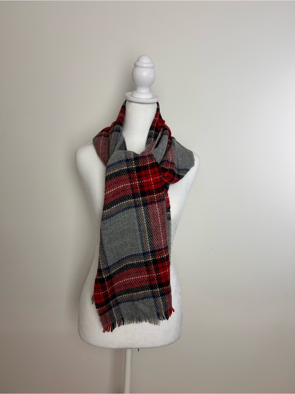 V. Fraas Made in Germany Grey Red Tartan Plaid Scarf